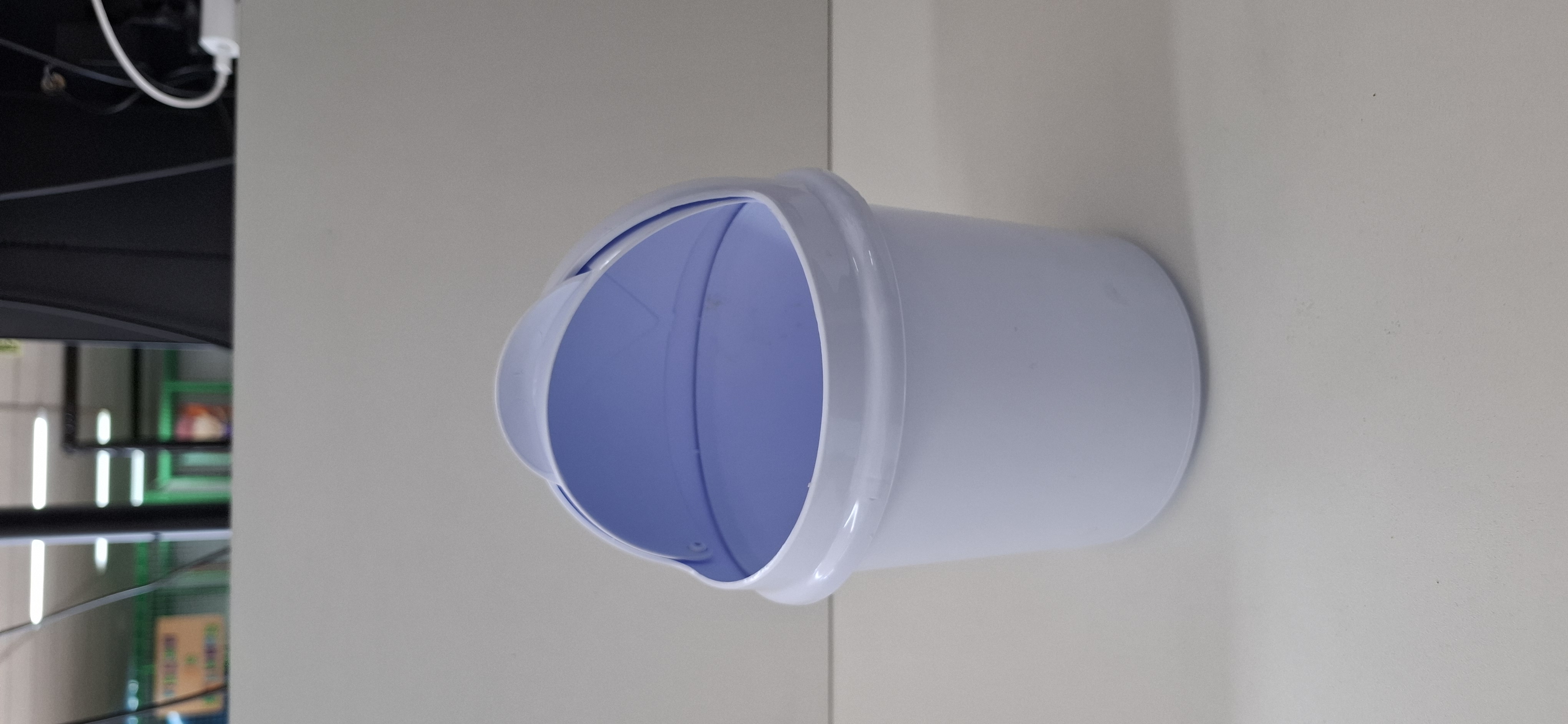 Lixeiras de Mesa Plasvale 1,4L